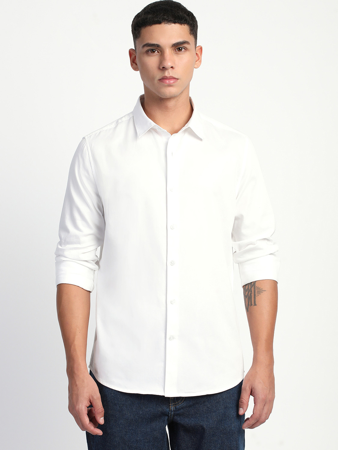 Image of THE BEAR HOUSE Men Slim Fit Solid Spread Collar Casual Shirt