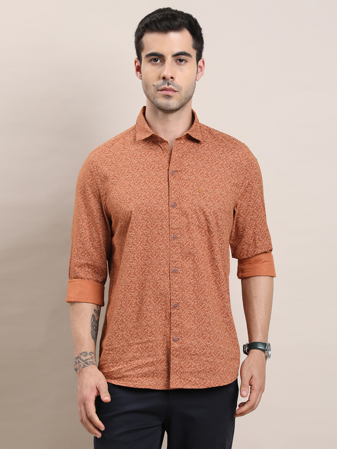 Image of TURTLE Men Slim Fit Solid Spread Collar Casual Shirt