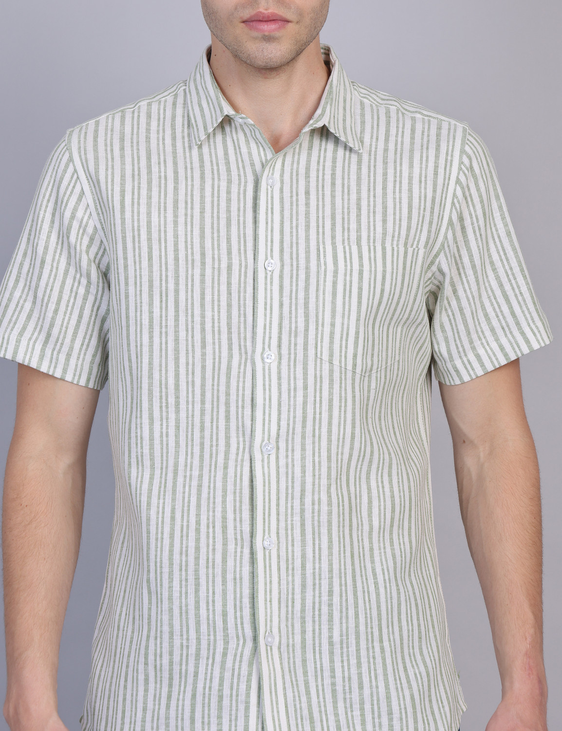 Image of Spykar Men Regular Fit Solid Slim Collar Casual Shirt