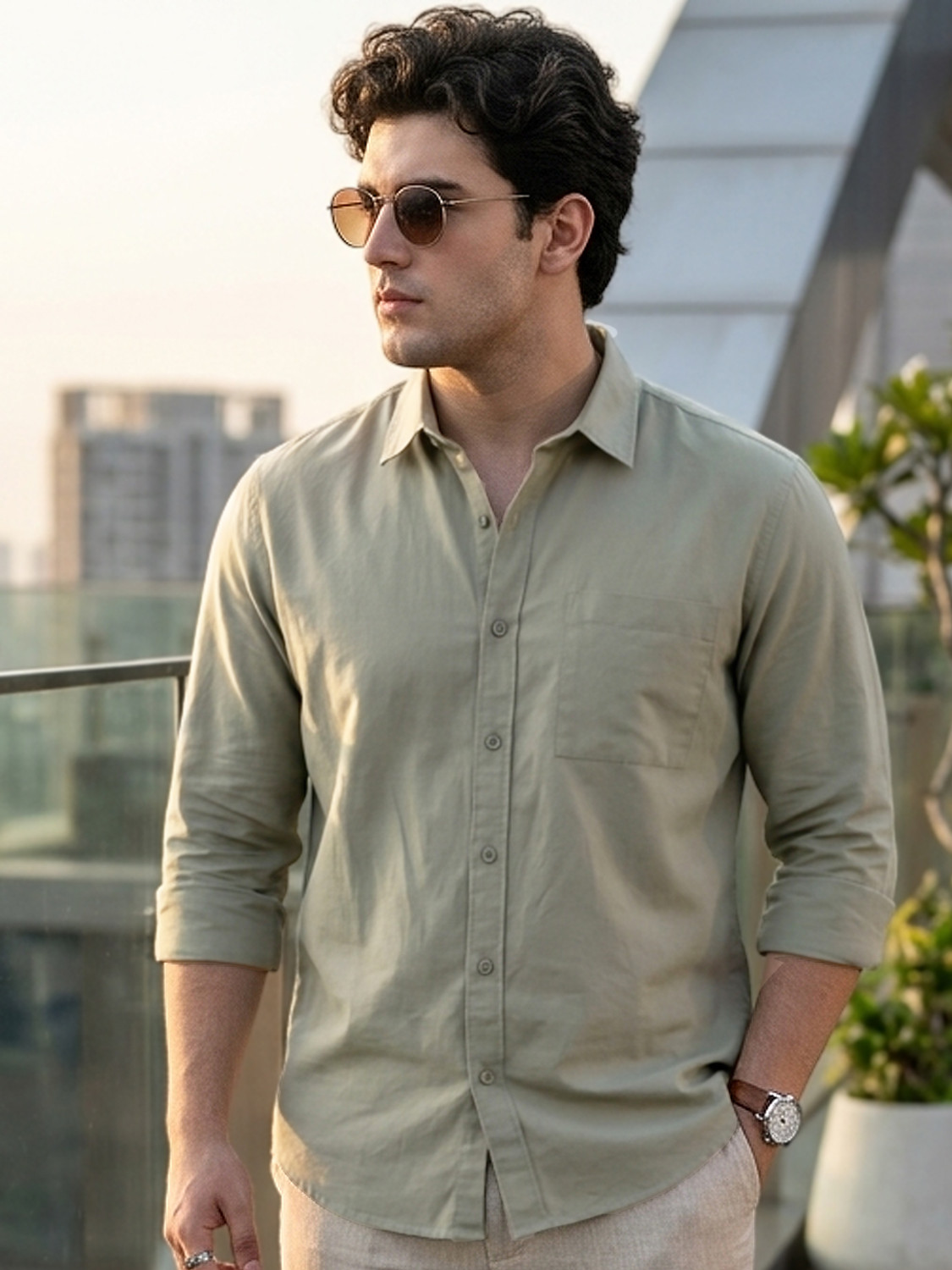 Image of Roadster Men Regular Fit Checkered Casual Shirt