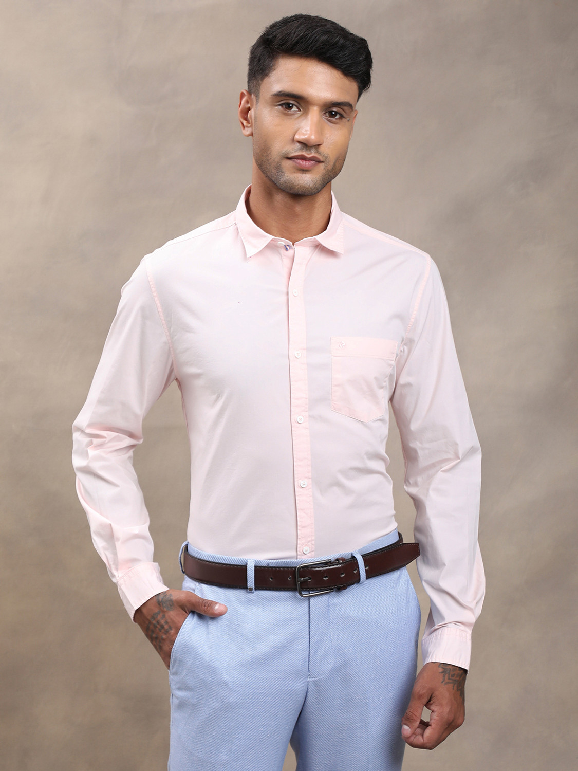 Image of PARK AVENUE Men Slim Fit Checkered Formal Shirt
