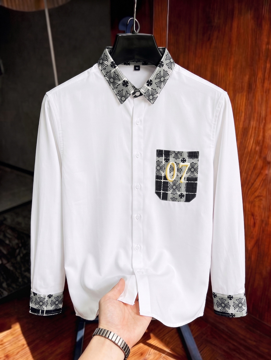 VION WEAR Men Regular Fit Printed Spread Collar Party Shirt - Image 1