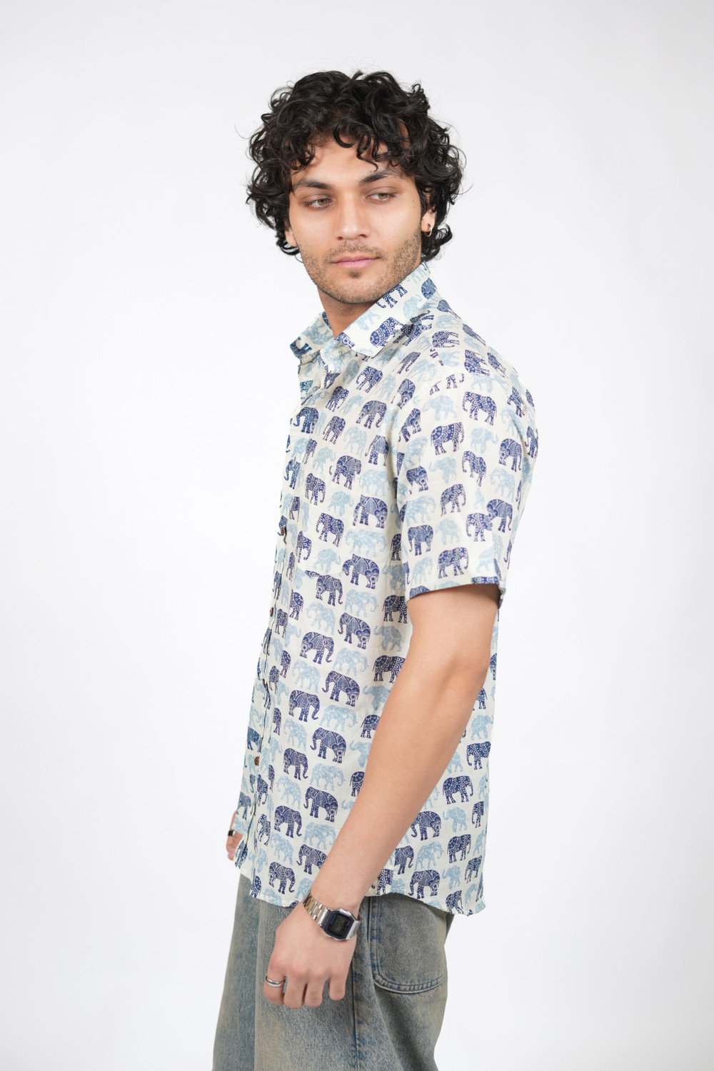 Image of trouwaille Men Regular Fit Printed Button Down Collar Casual Shirt