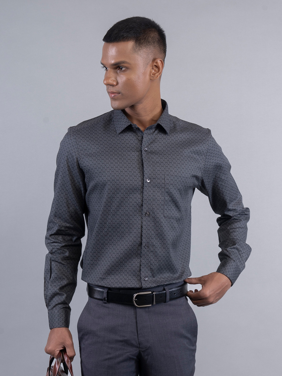 Image of TURTLE Men Slim Fit Solid Formal Shirt