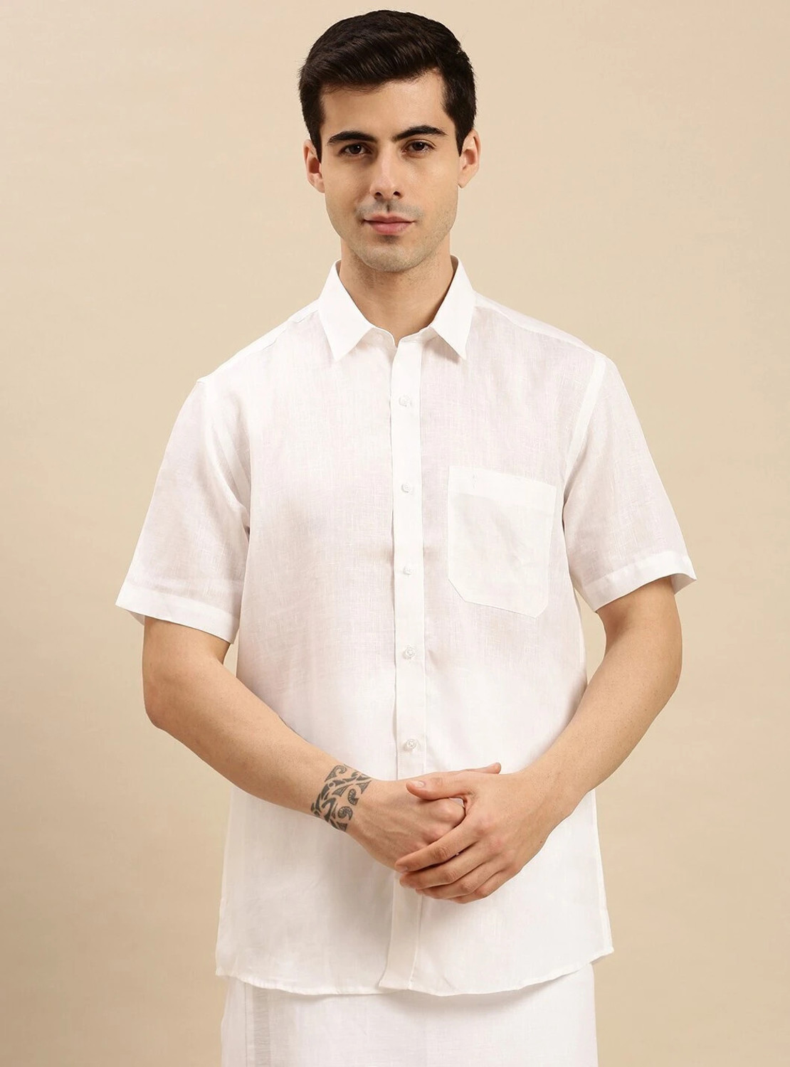 Image of Spykar Men Regular Fit Solid Slim Collar Casual Shirt