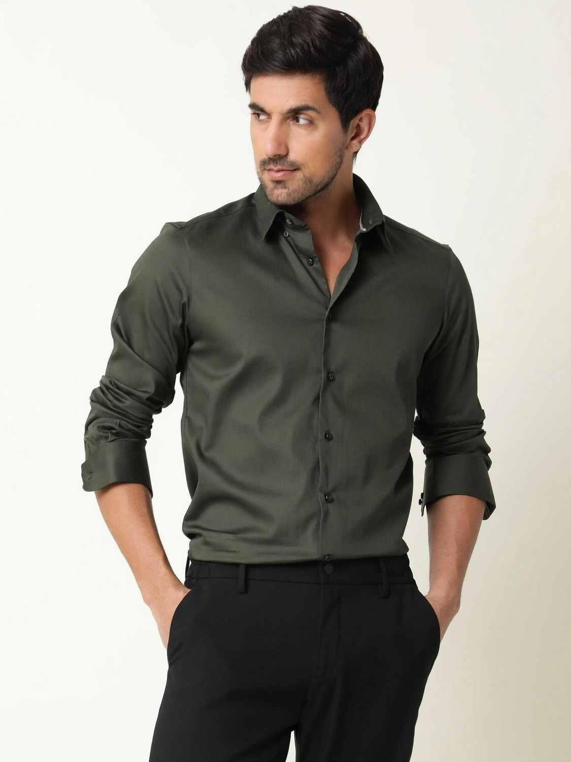 Image of Roadster Men Regular Fit Solid Mandarin Collar Casual Shirt