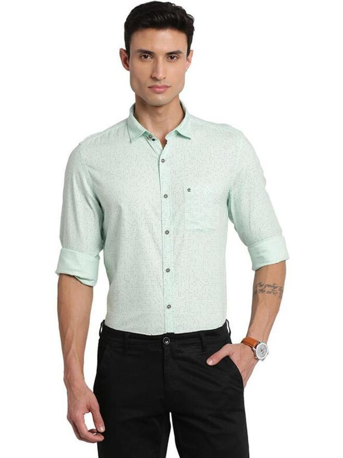 Image of TURTLE Men Slim Fit Solid Spread Collar Casual Shirt