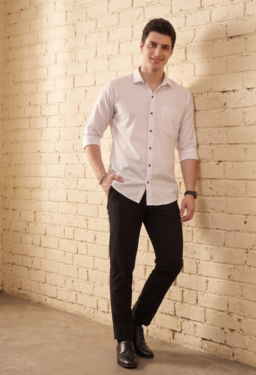 Image of FIBERMILL Men Slim Fit Solid Spread Collar Formal Shirt