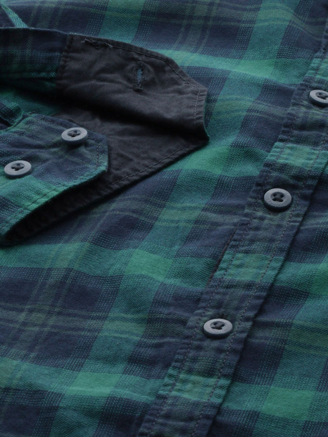Image of Roadster Men Regular Fit Checkered Casual Shirt