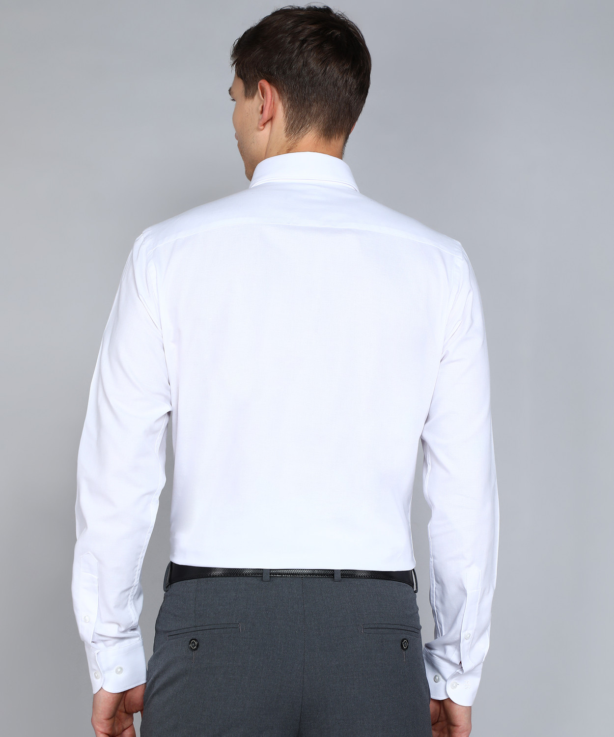 Image of Raymond Men Slim Fit Solid Cut Away Collar Formal Shirt