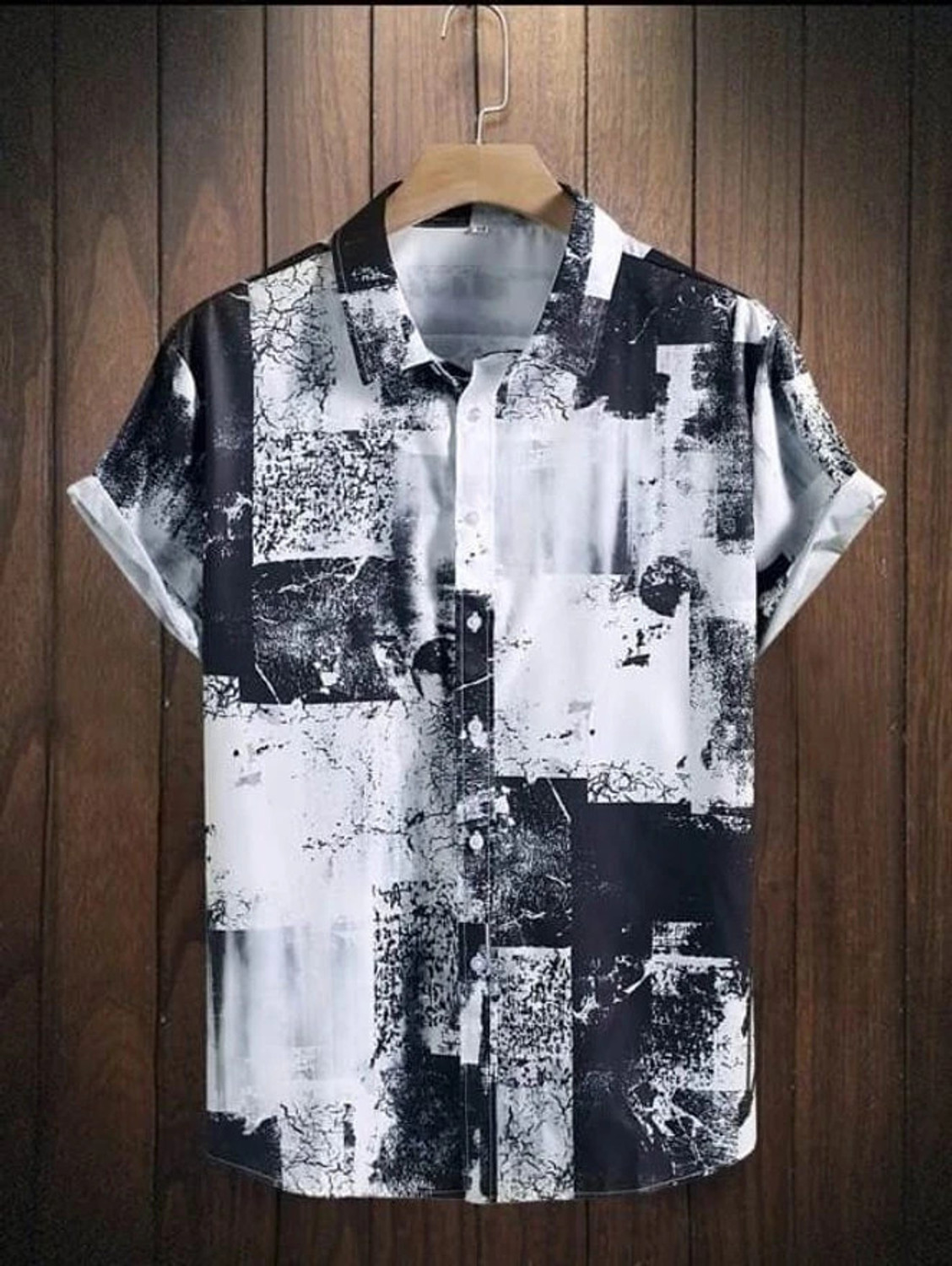 Image of Varidashi Men Regular Fit Printed Spread Collar Casual Shirt