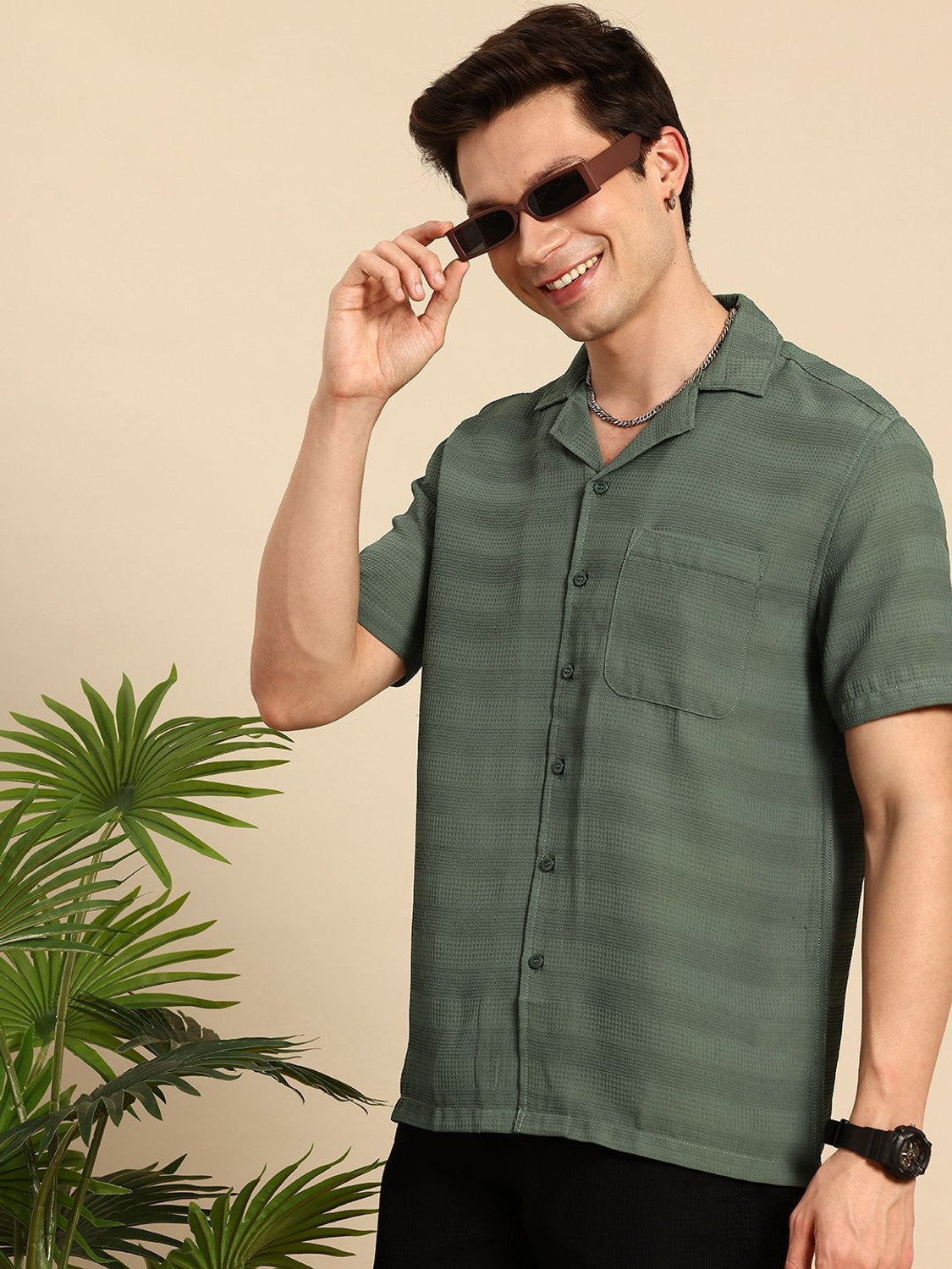 Image of Mast & Harbour Men Regular Fit Solid Casual Shirt
