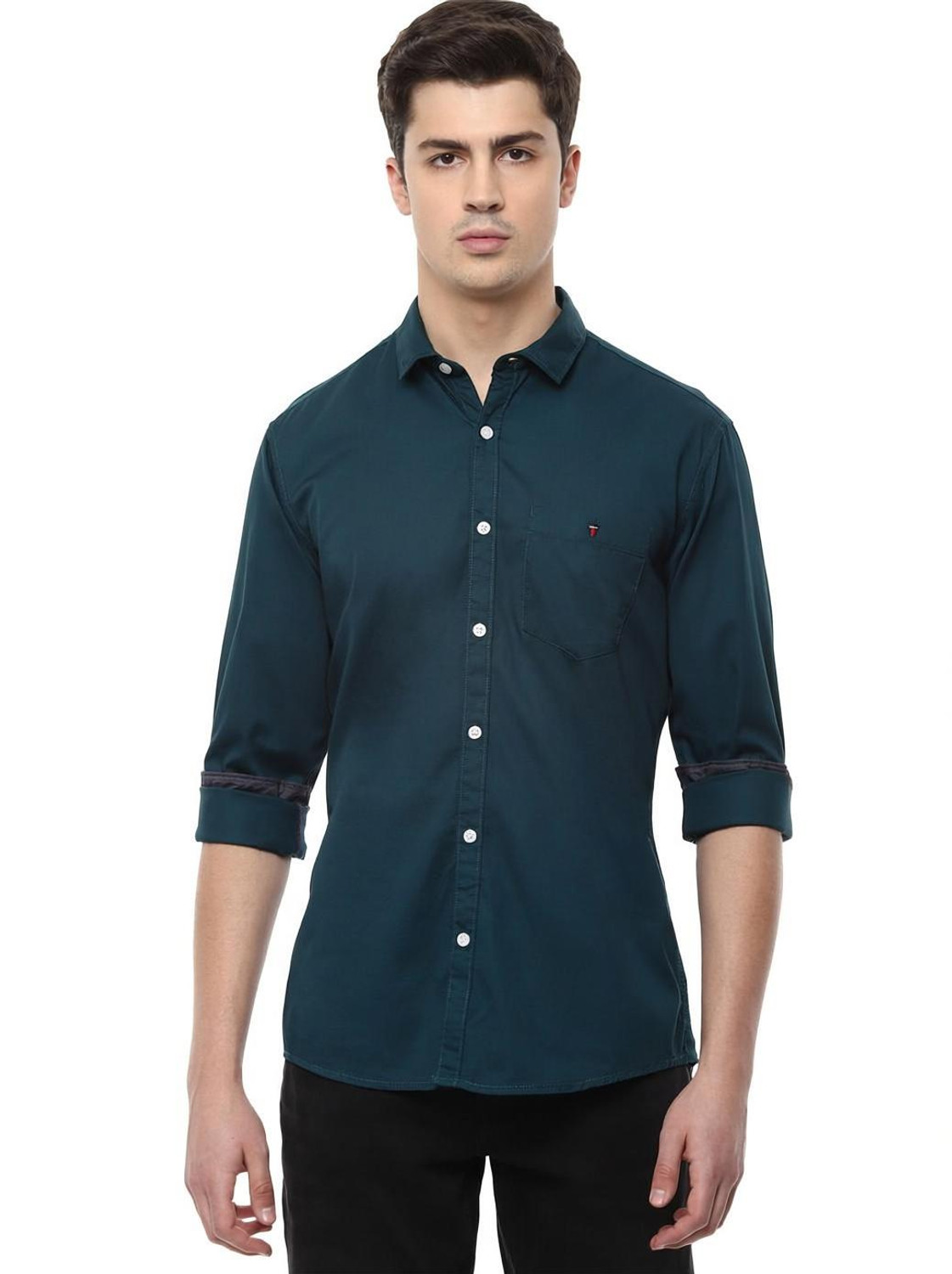 Image of PETER ENGLAND Men Slim Fit Solid Spread Collar Casual Shirt