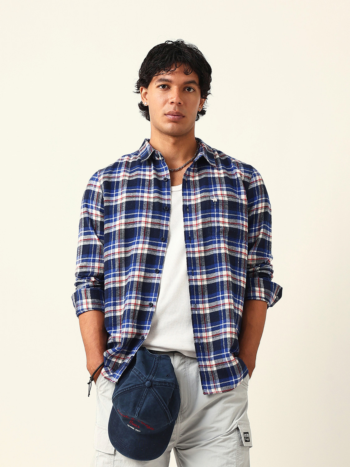 Image of THE BEAR HOUSE Men Slim Fit Solid Spread Collar Casual Shirt