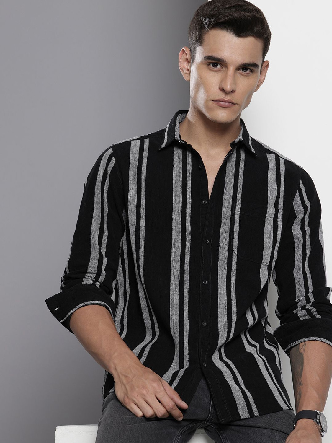 Image of Bushirt Men Regular Fit Checkered Spread Collar Casual Shirt