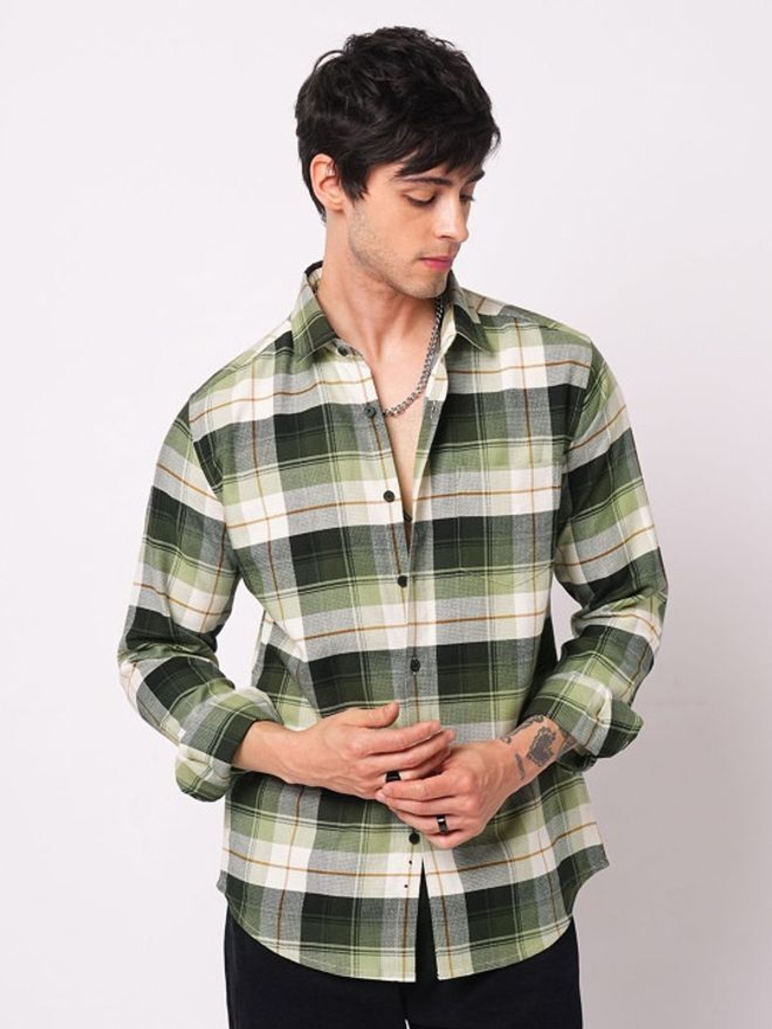 HKV FASHION Men Checkered Casual Green Shirt - Image 1