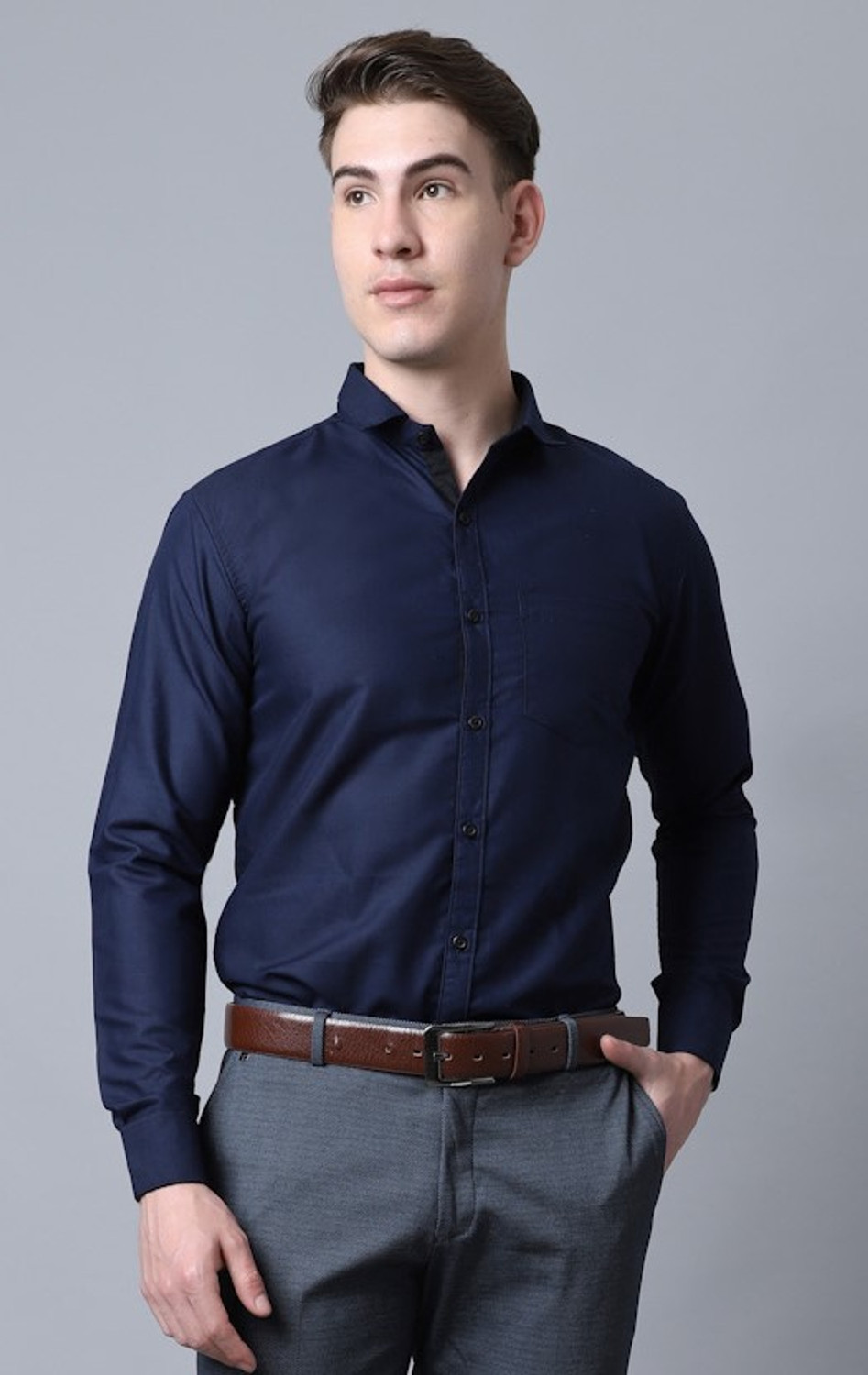 Image of Filohevis Men Regular Fit Solid Spread Collar Formal Shirt