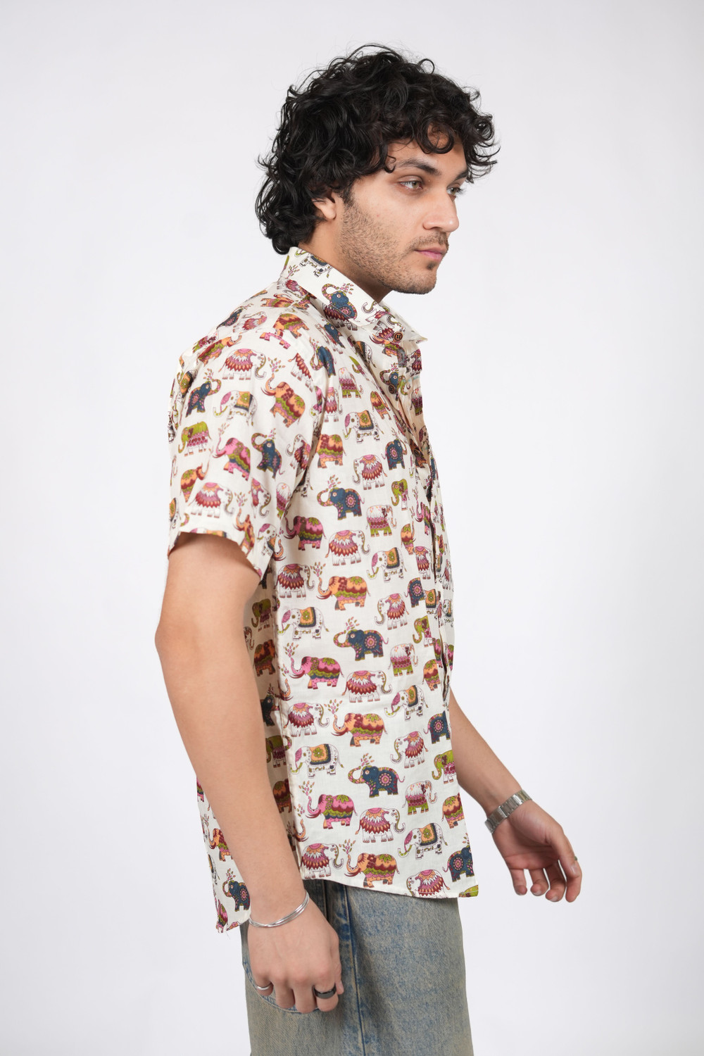 Image of trouwaille Men Regular Fit Printed Button Down Collar Casual Shirt