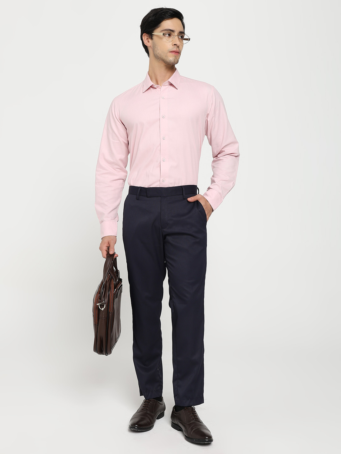Image of xo berry Men Regular Fit Solid Spread Collar Casual Shirt