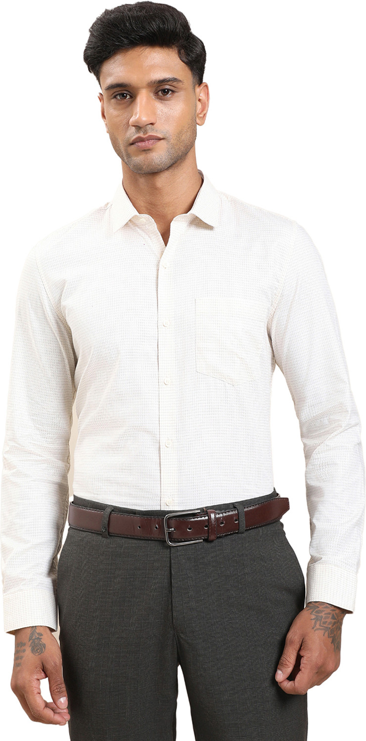 Image of TURTLE Men Slim Fit Solid Formal Shirt