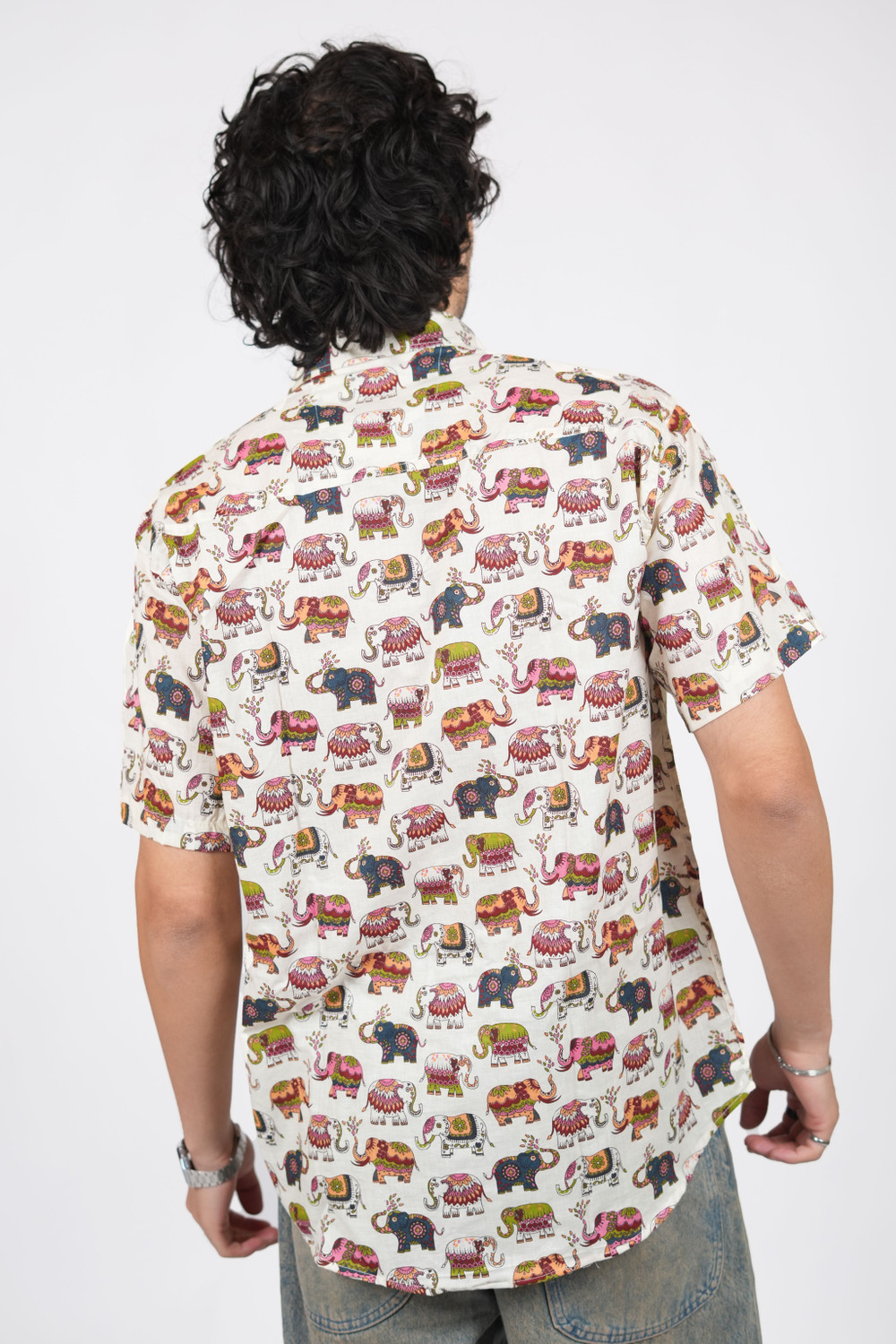 Image of trouwaille Men Regular Fit Printed Button Down Collar Casual Shirt