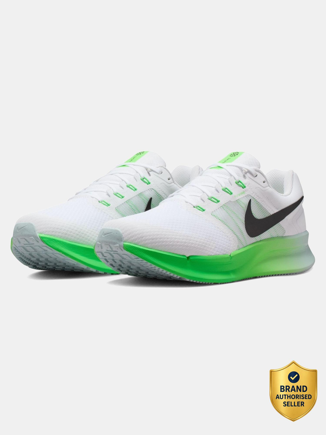 Image of NIKE RUN SWIFT 3 Running Shoes For Men (White , 6)