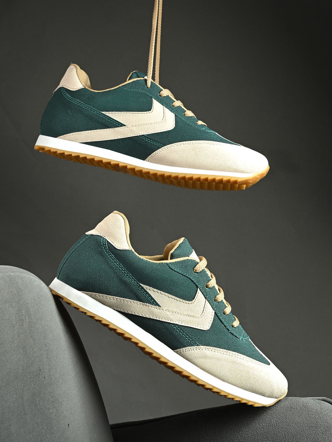 Server Comfortable Outdoor Sneakers For Men - Image 1