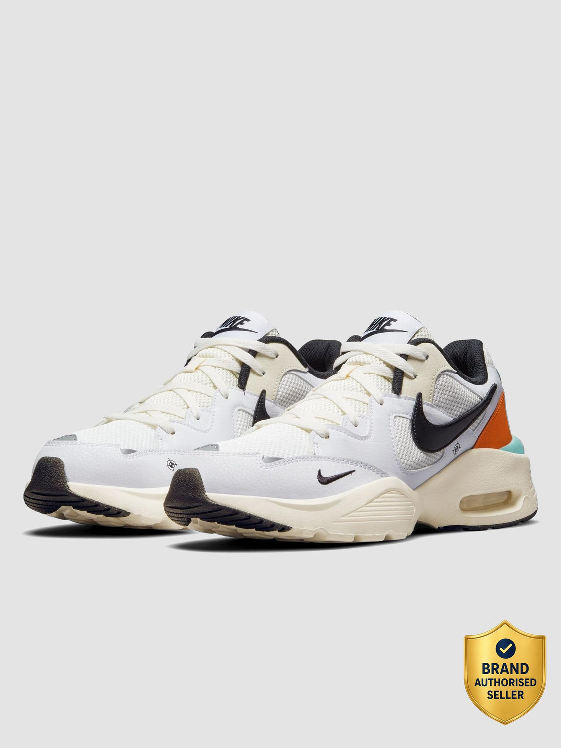 NIKE Air Max Fusion White Men's Sneakers - Image 6