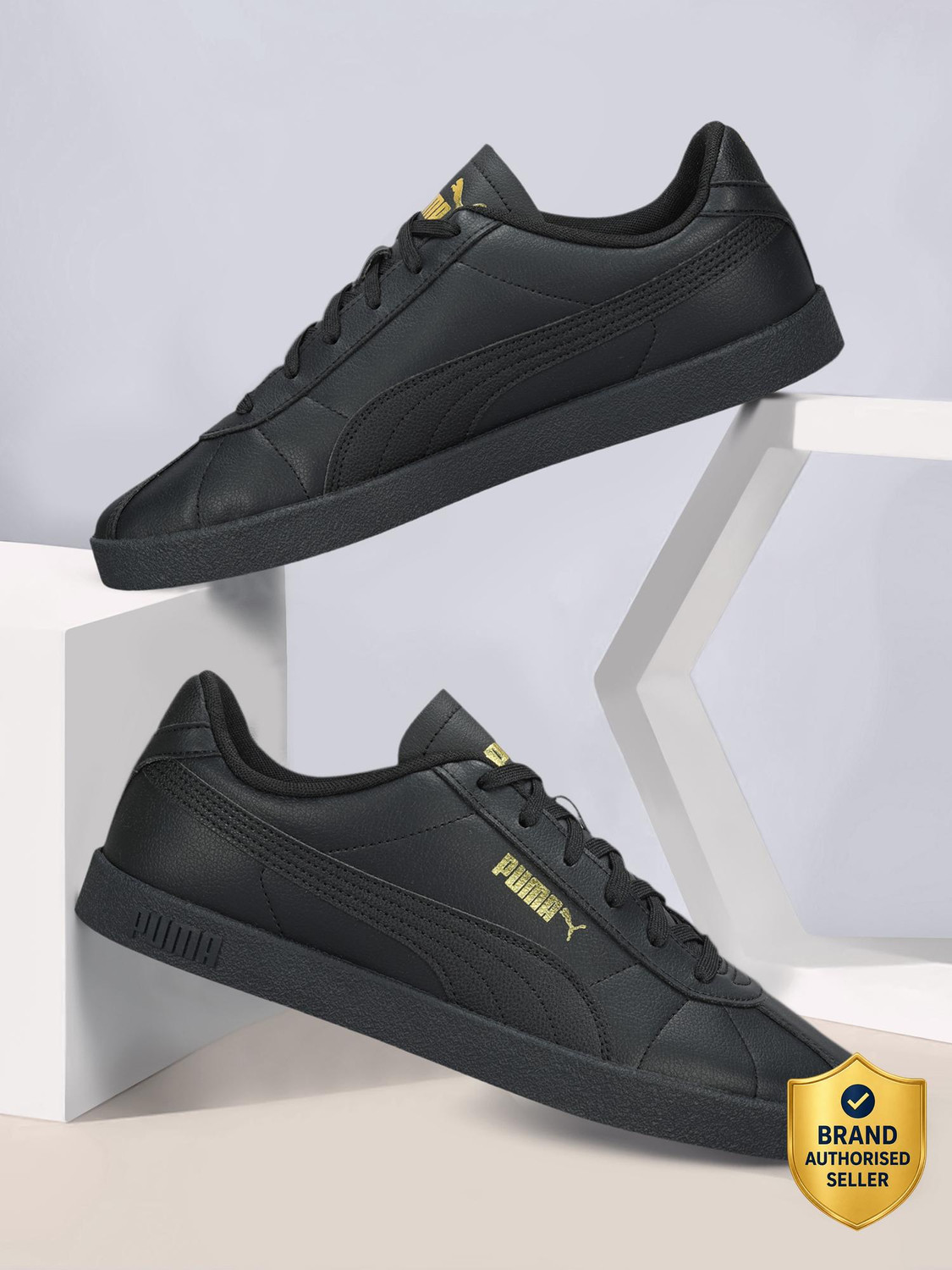 Image of PUMA Smashic Sneakers For Men (Black , 12)