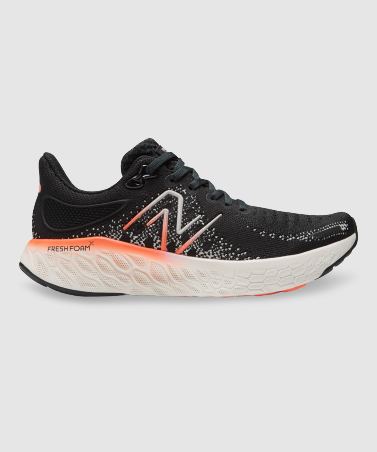 Image of New Balance 1080 Running Shoes For Women (Black , 6)