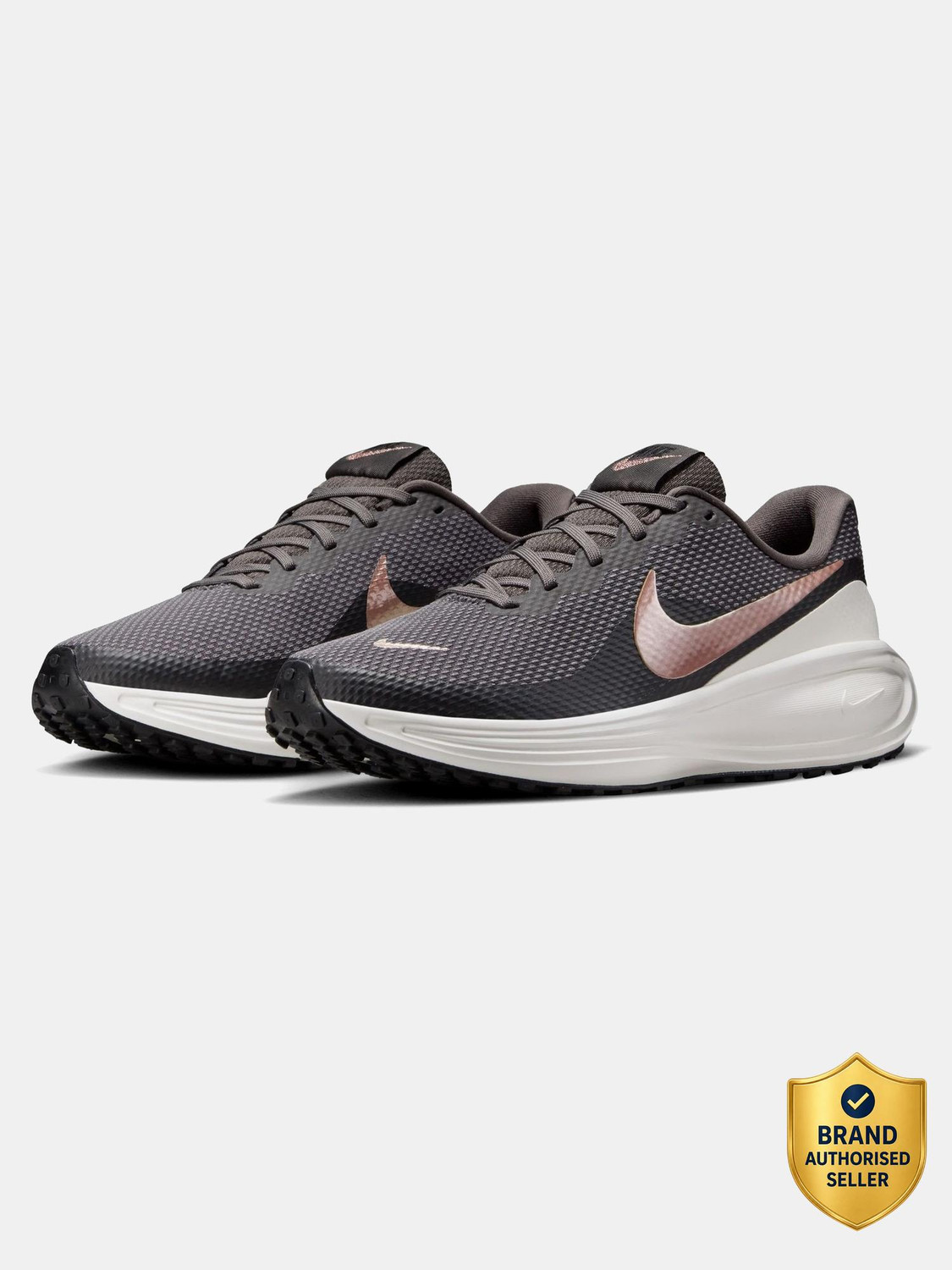 Image of NIKE Running Shoes For Women (Black , 4)