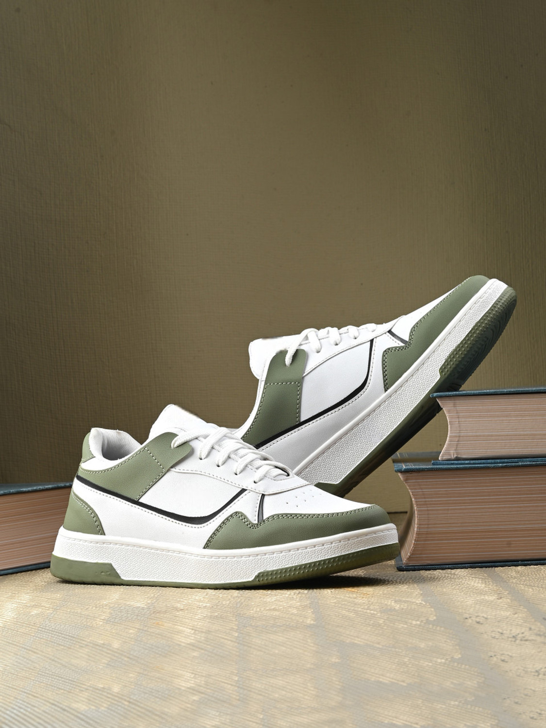 Ligero Premium Outdoor Shoes - Image 1