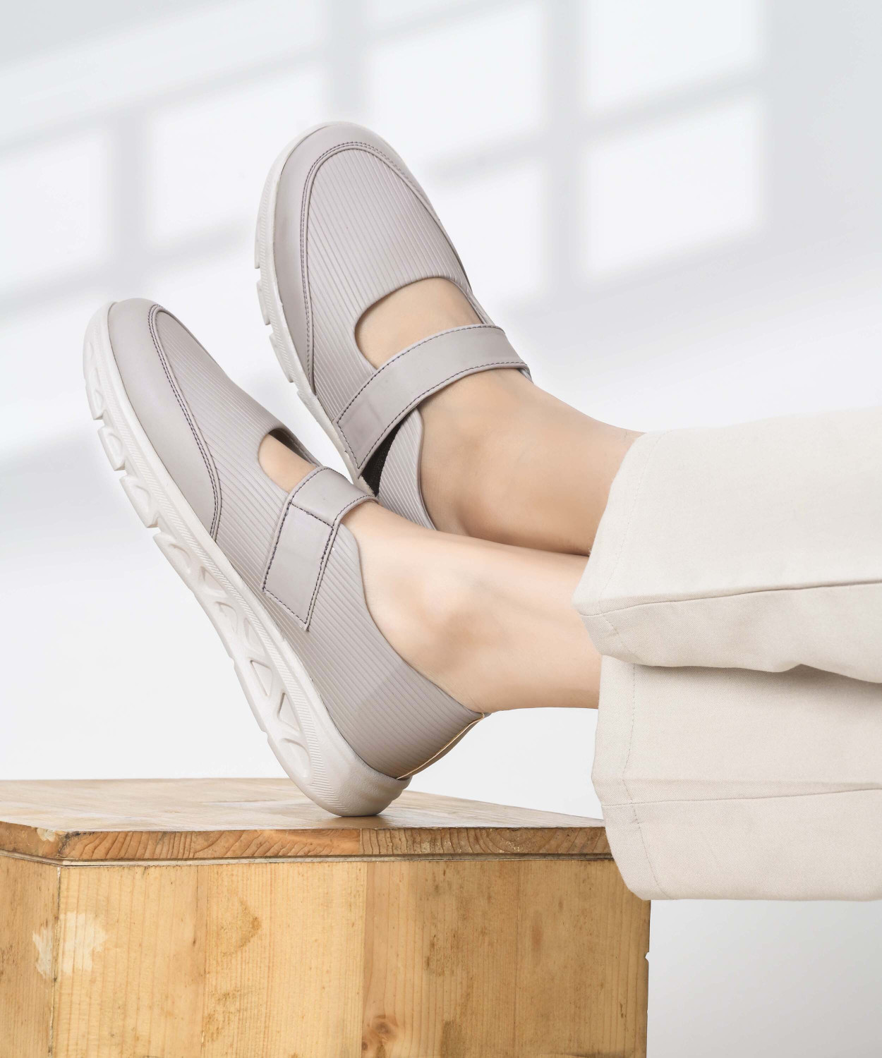 Image of K' Footlance Loafers For Women (Off White , 9)