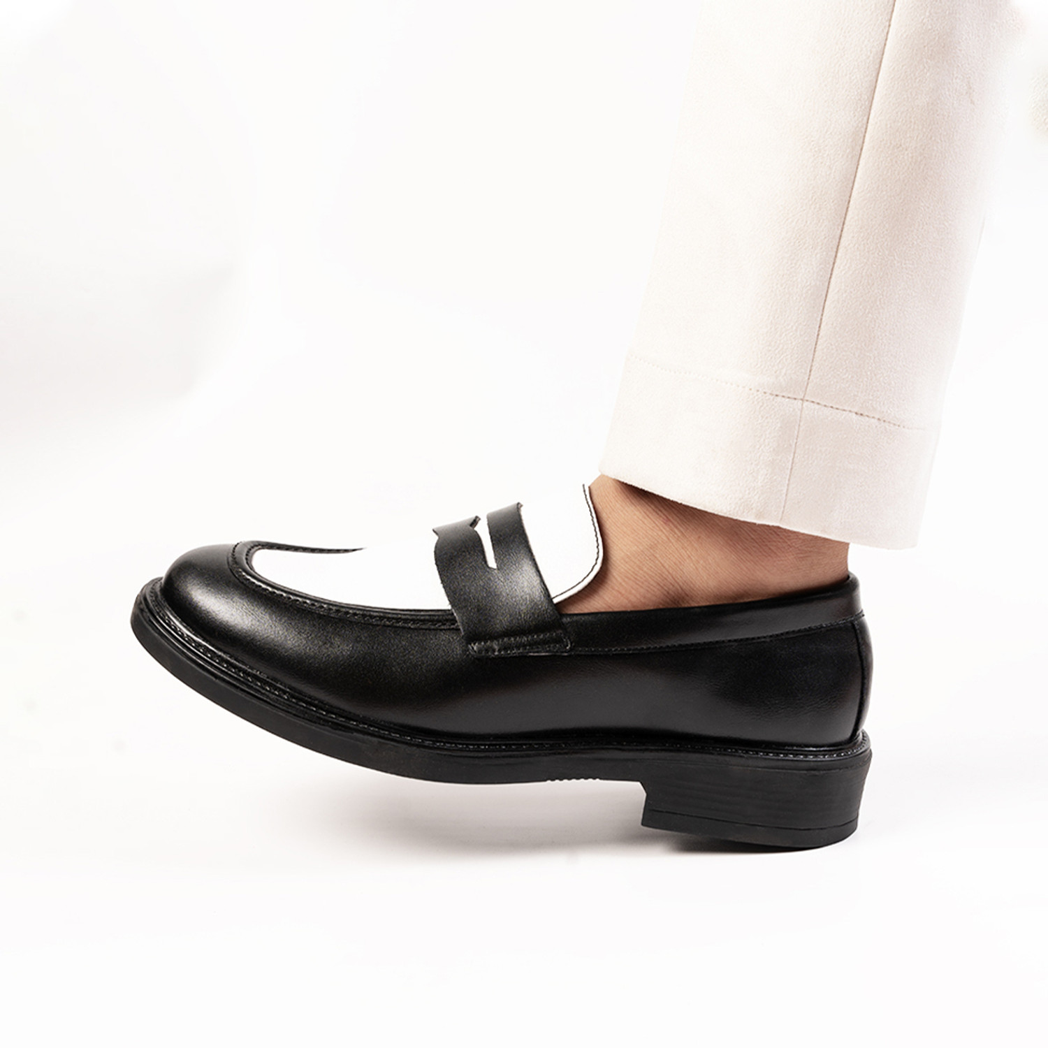 Image of Monkstory Cosmopolitan Contrast Penny Loafers - Black /White Loafers For Men (Black, White , 10)