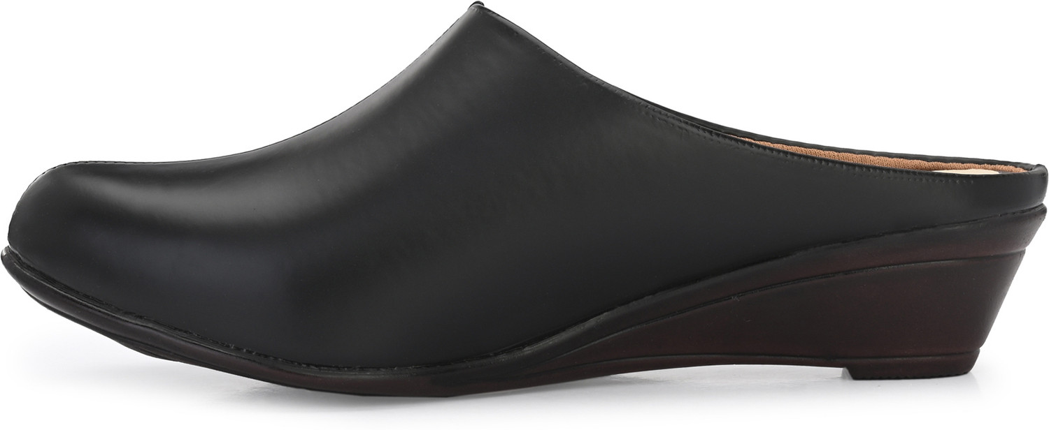 Image of FOOTLOOSE Women Flats Comfortable Slip On Backless Pointed Toe Mules Shoes Casuals For Women (Black , 9)