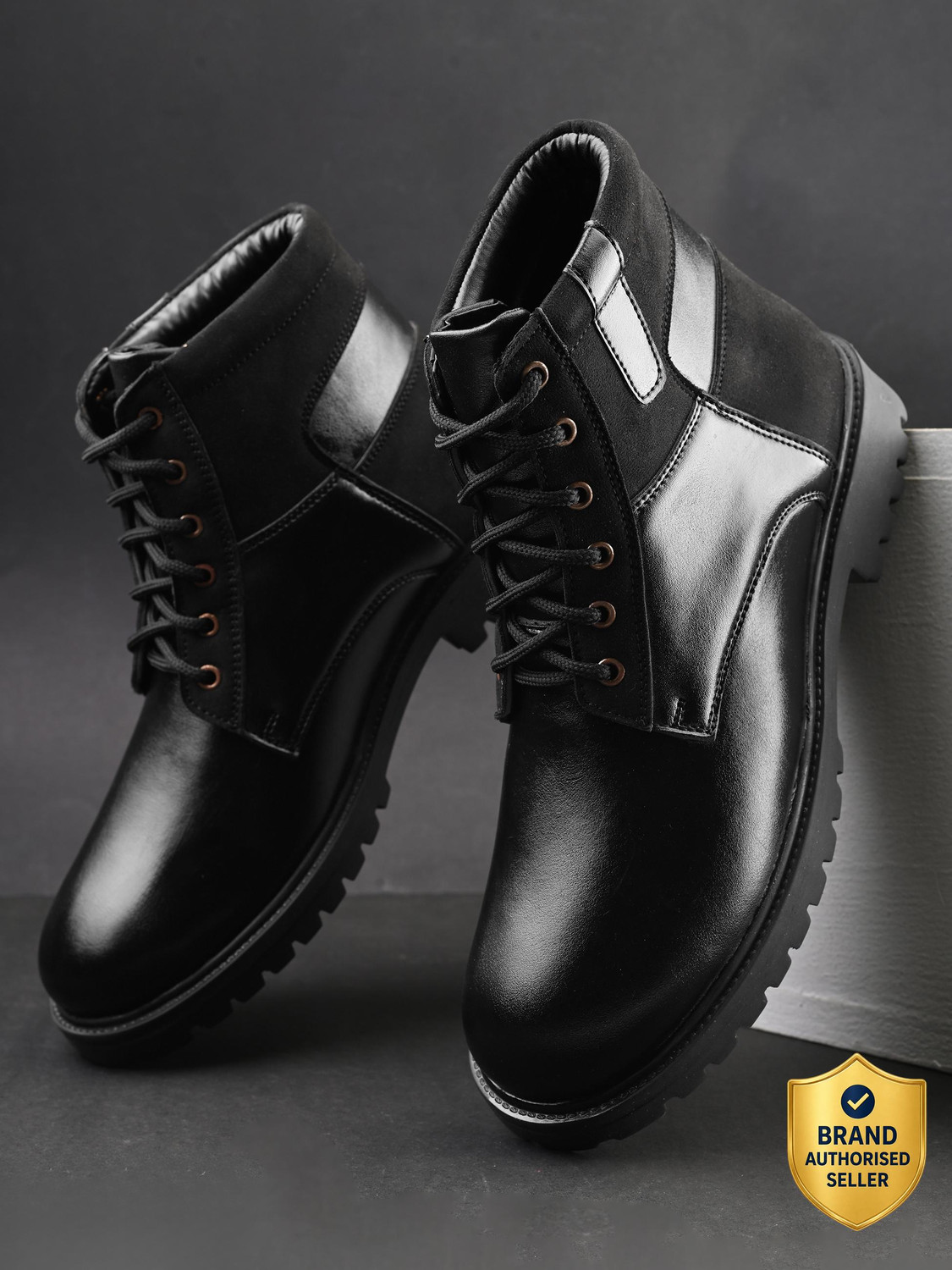 Roadster Men Black Chukka Boots - Image 6