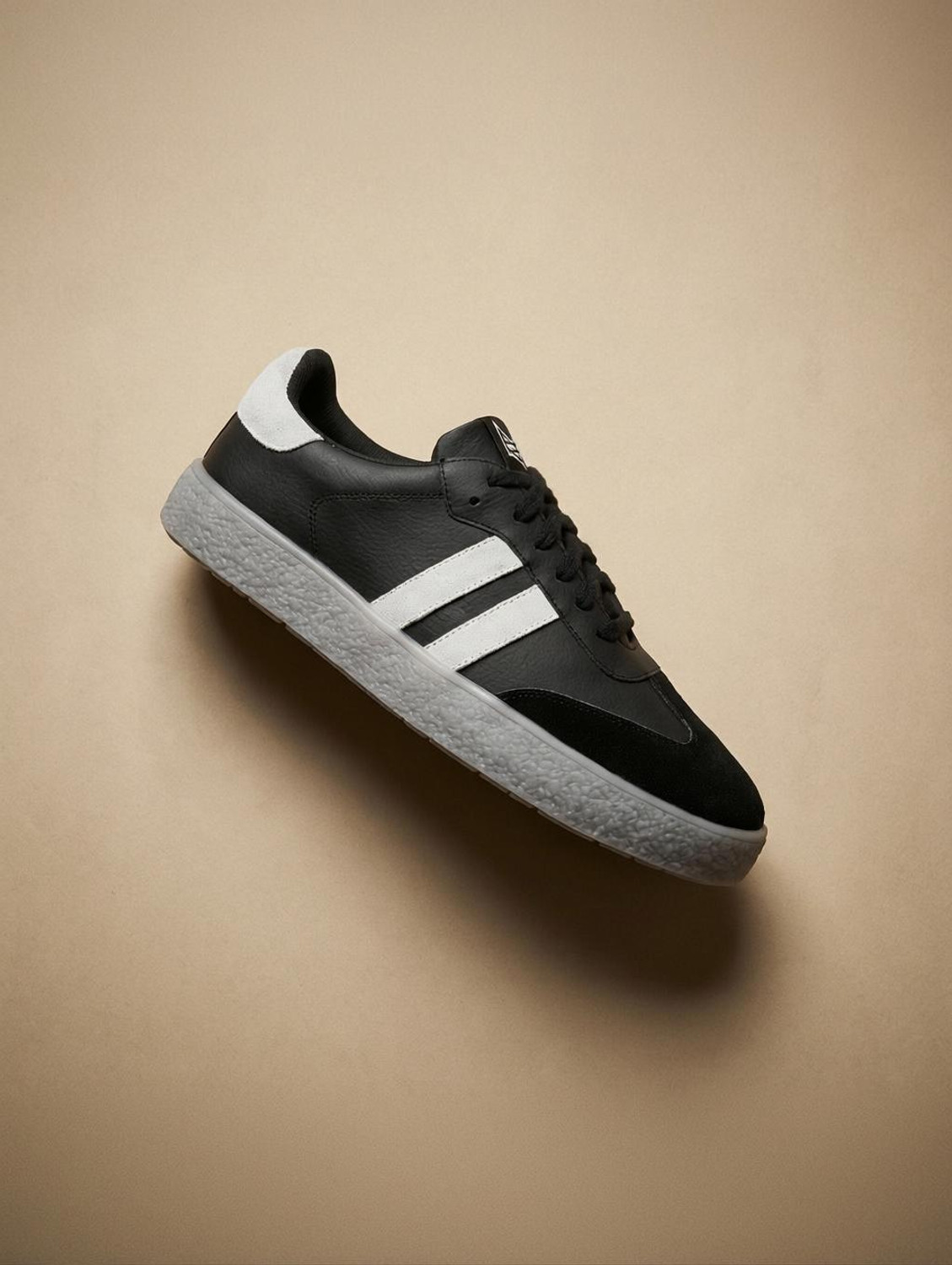 BIG FOX Men's Black Lace-Up Sneakers - Image 6