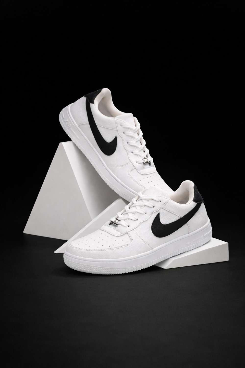 Armanecommers Men White Sneaker - Image 1