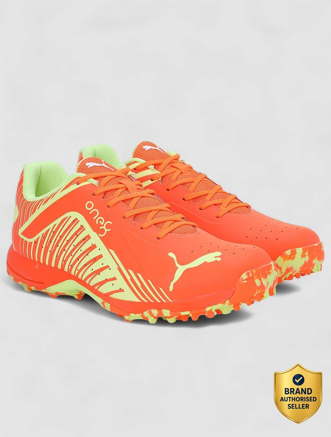 PUMA 22 FH Rubber VK Cricket Shoes For Men - Image 1