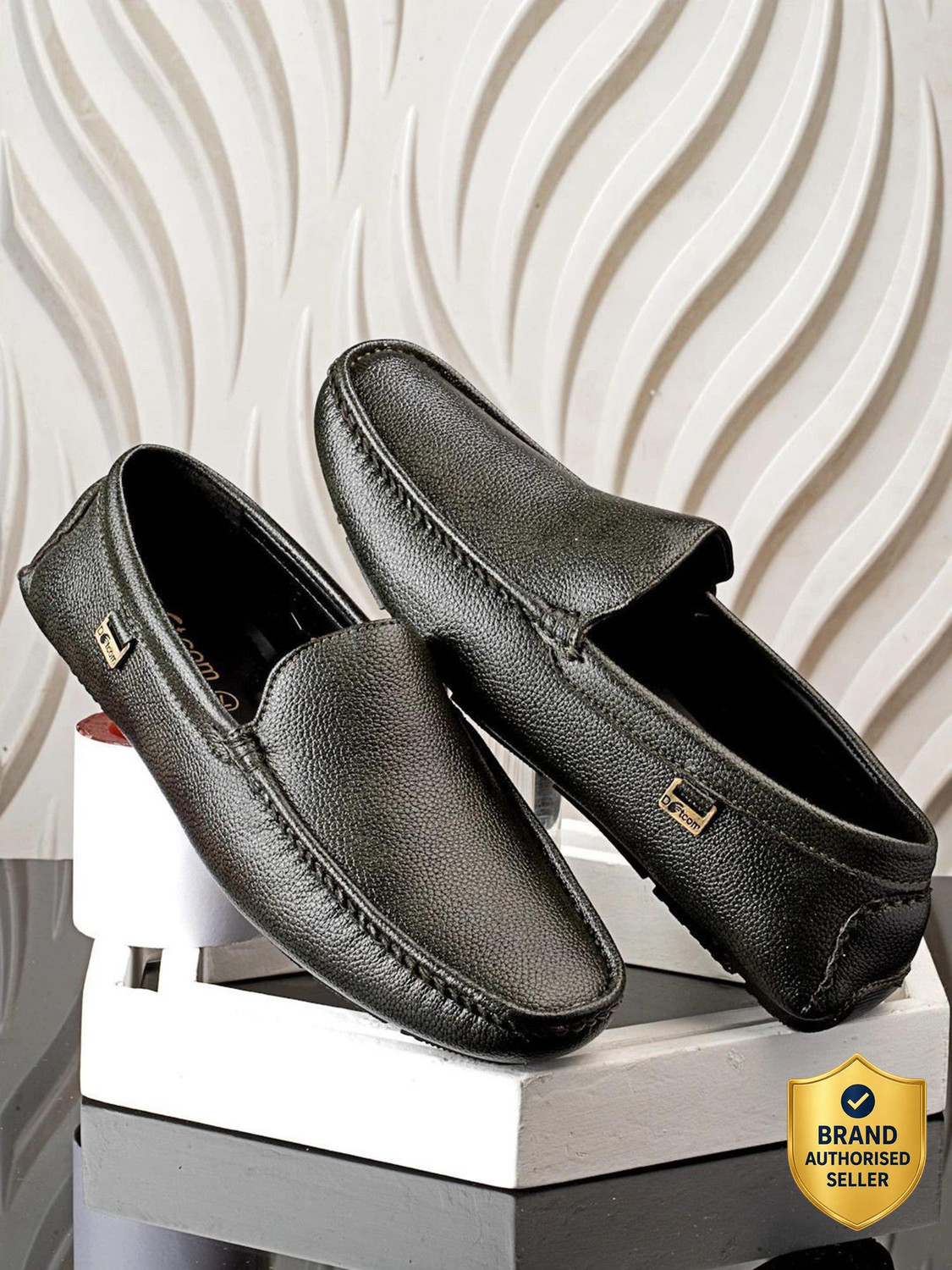Image of aRICS ATTRACTIVE PARTY WEAR LOAFERS SHOES FOR MEN Loafers For Men (Black , 6)