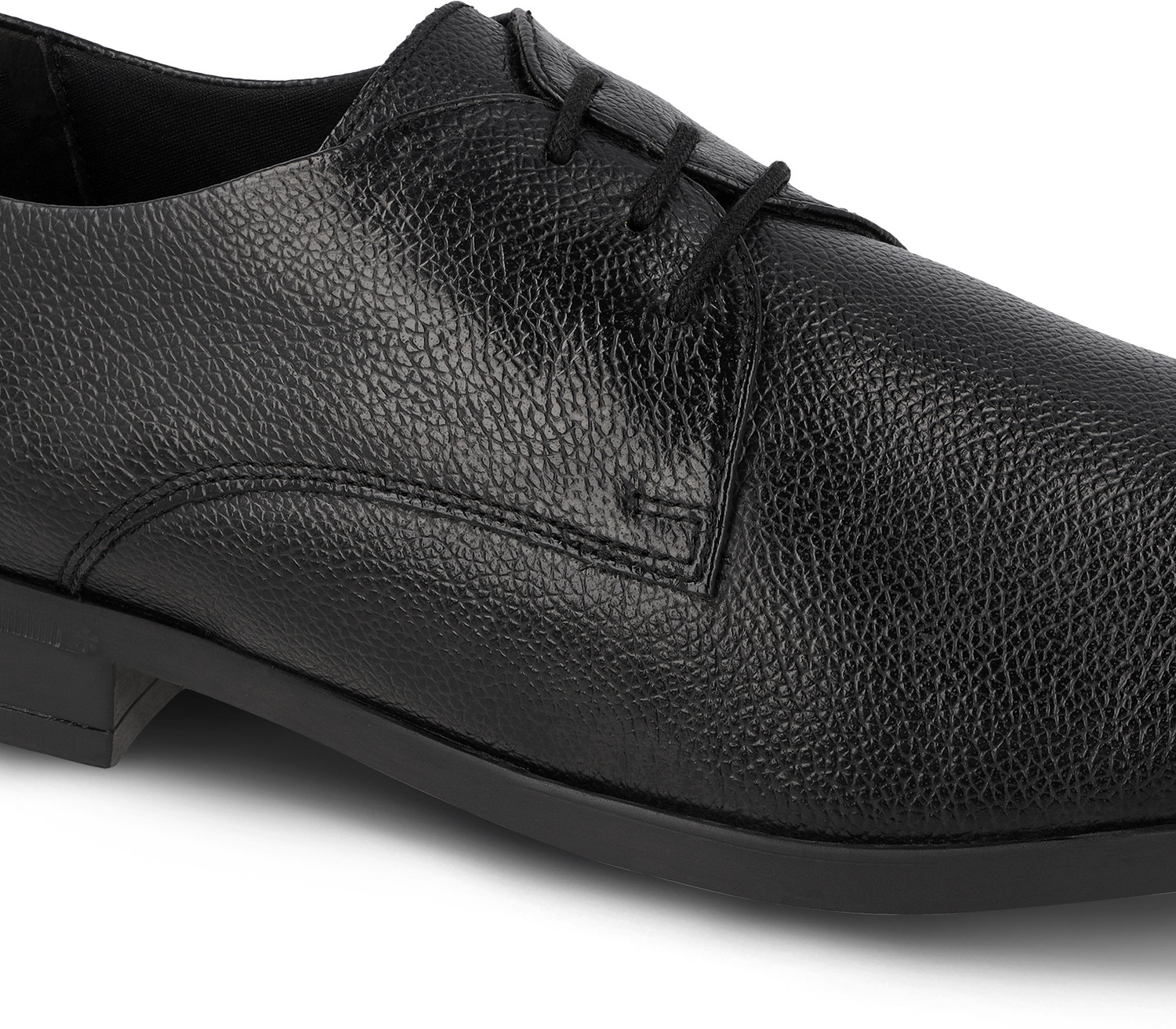 Image of WALKAROO Elegant Genuine Leather Shoes for Office, College, and Formal Occasions Oxford For Men (Black , 9)