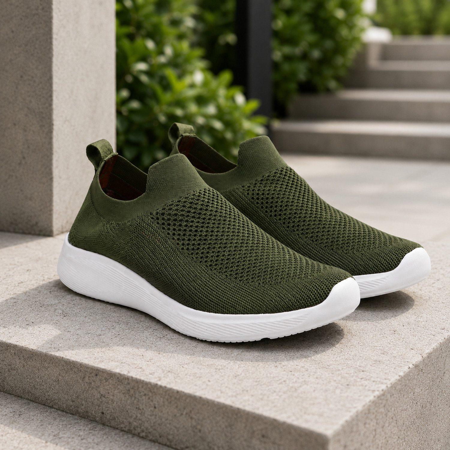 Image of VIZYTRIC Sneakers For Men (Multicolor , 9)