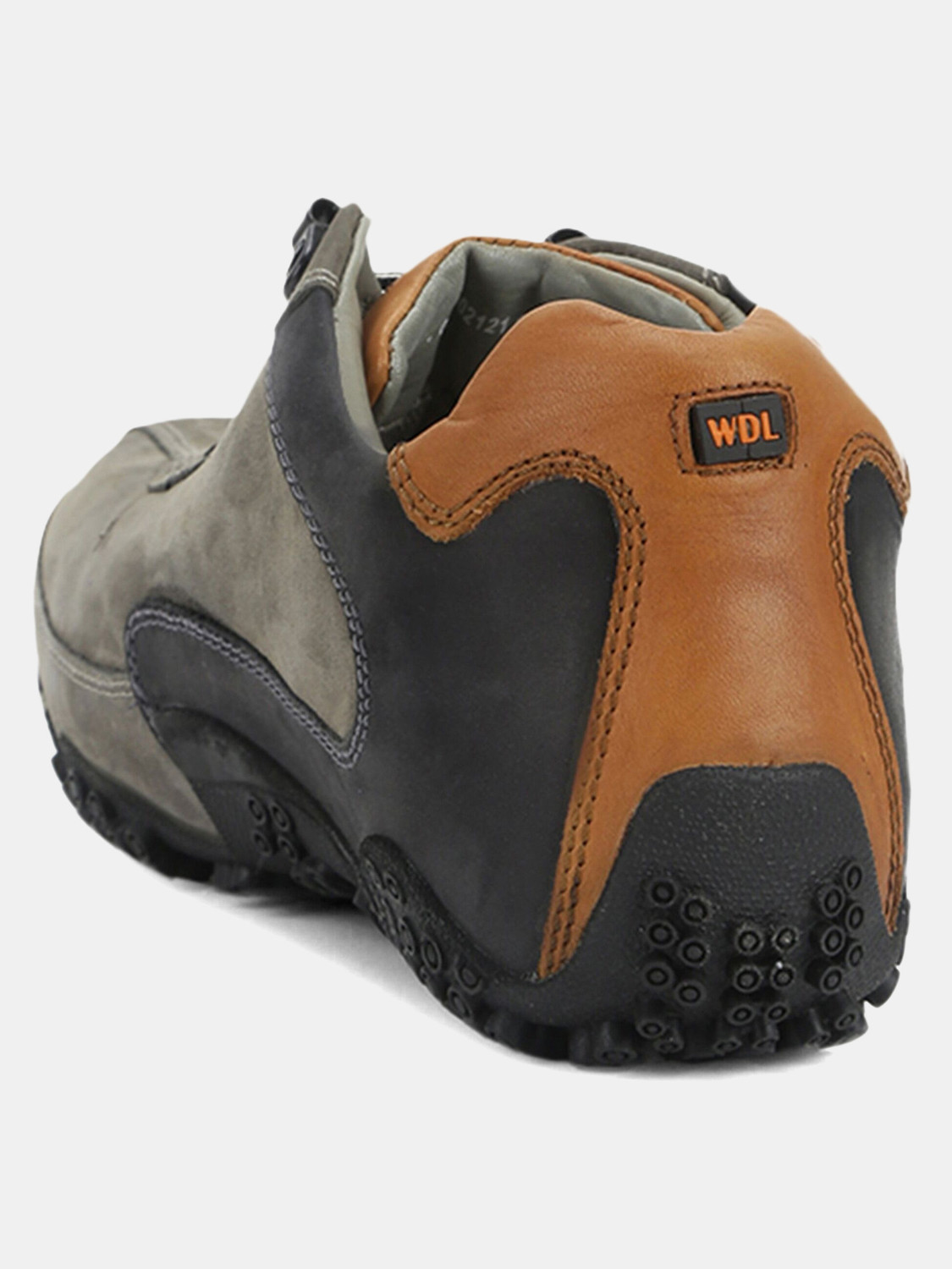 Image of WOODLAND Outdoors For Men (Multicolor , 8)