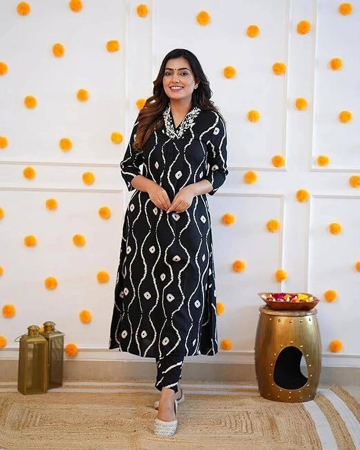 Image of parthcreation Women Viscose Rayon Kurti Pant Set