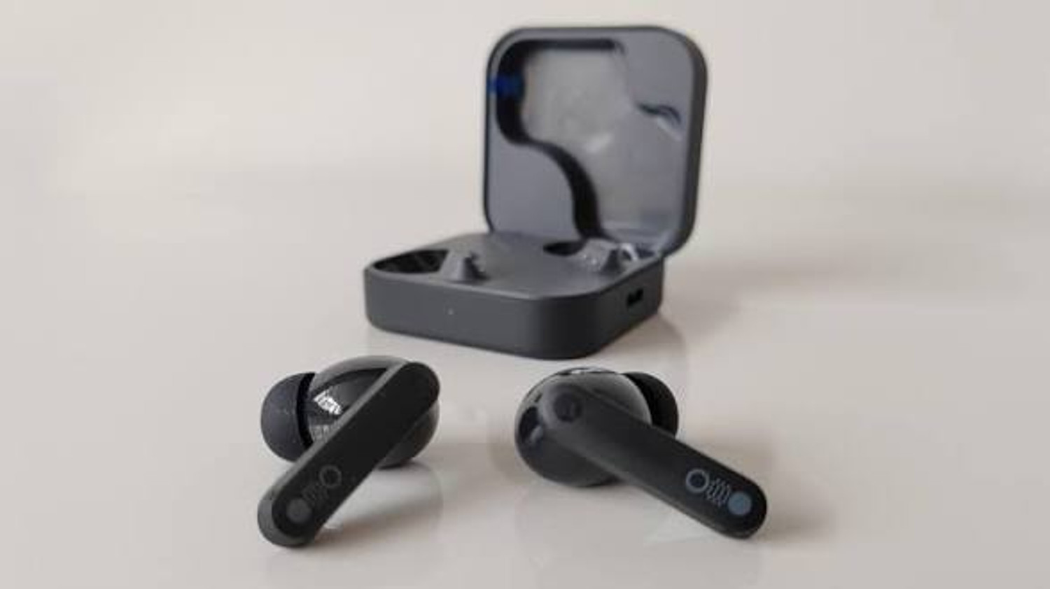 Image of Dubstep Buzz X9 With 56 Hrs playtime Enc Tws Bluetooth Headset (Black, True Wireless)