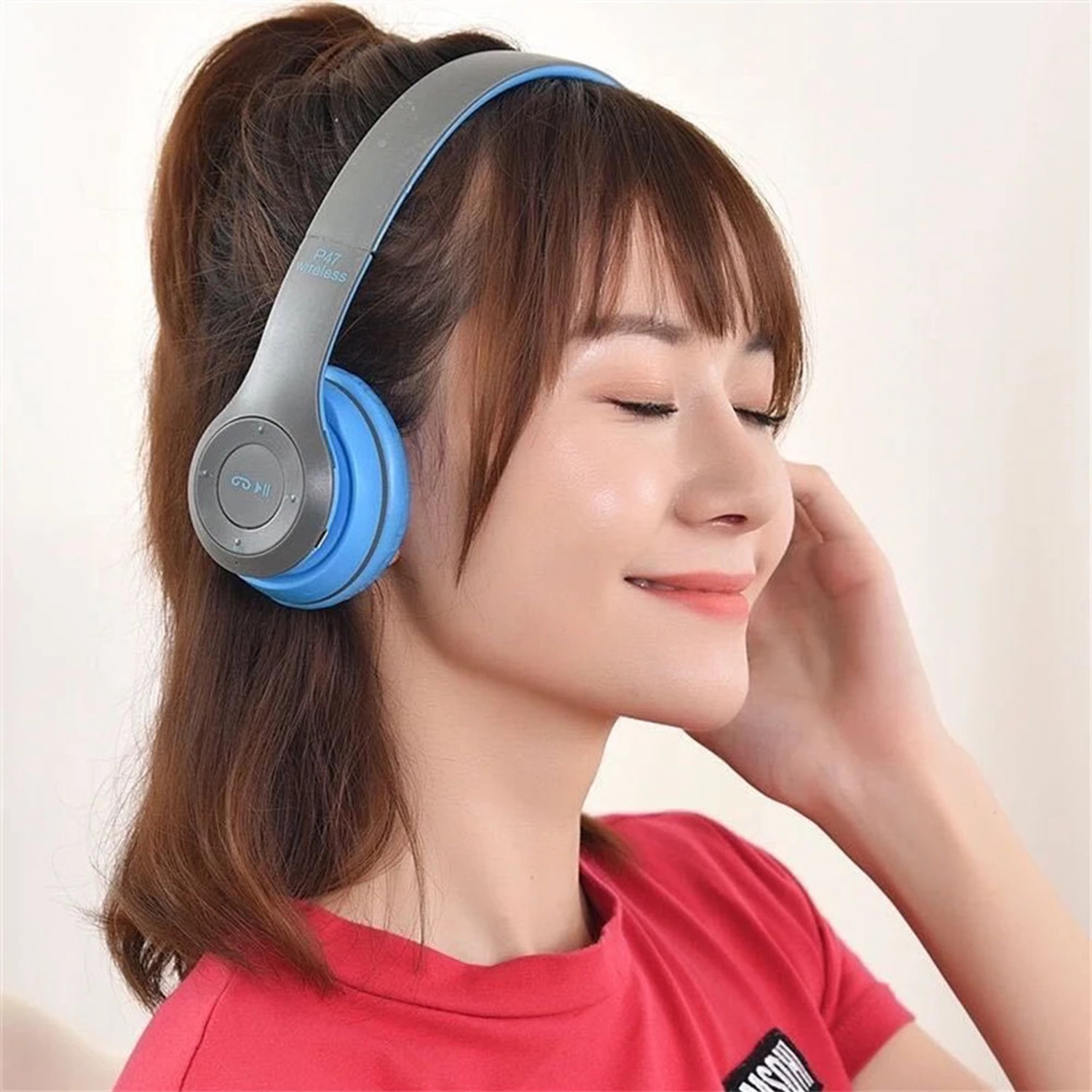 Image of house of common Wireless Gaming Headset with Bluetooth, Foldable Frame, and Mic 3Q Bluetooth & Wired Headset (Black, On the Ear)