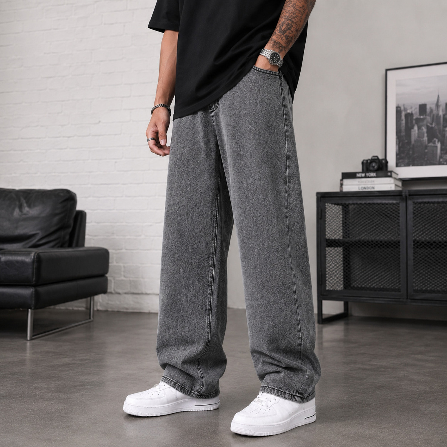Image of HIGH DENIM Men Straight Fit Mid Rise Dark Blue Jeans