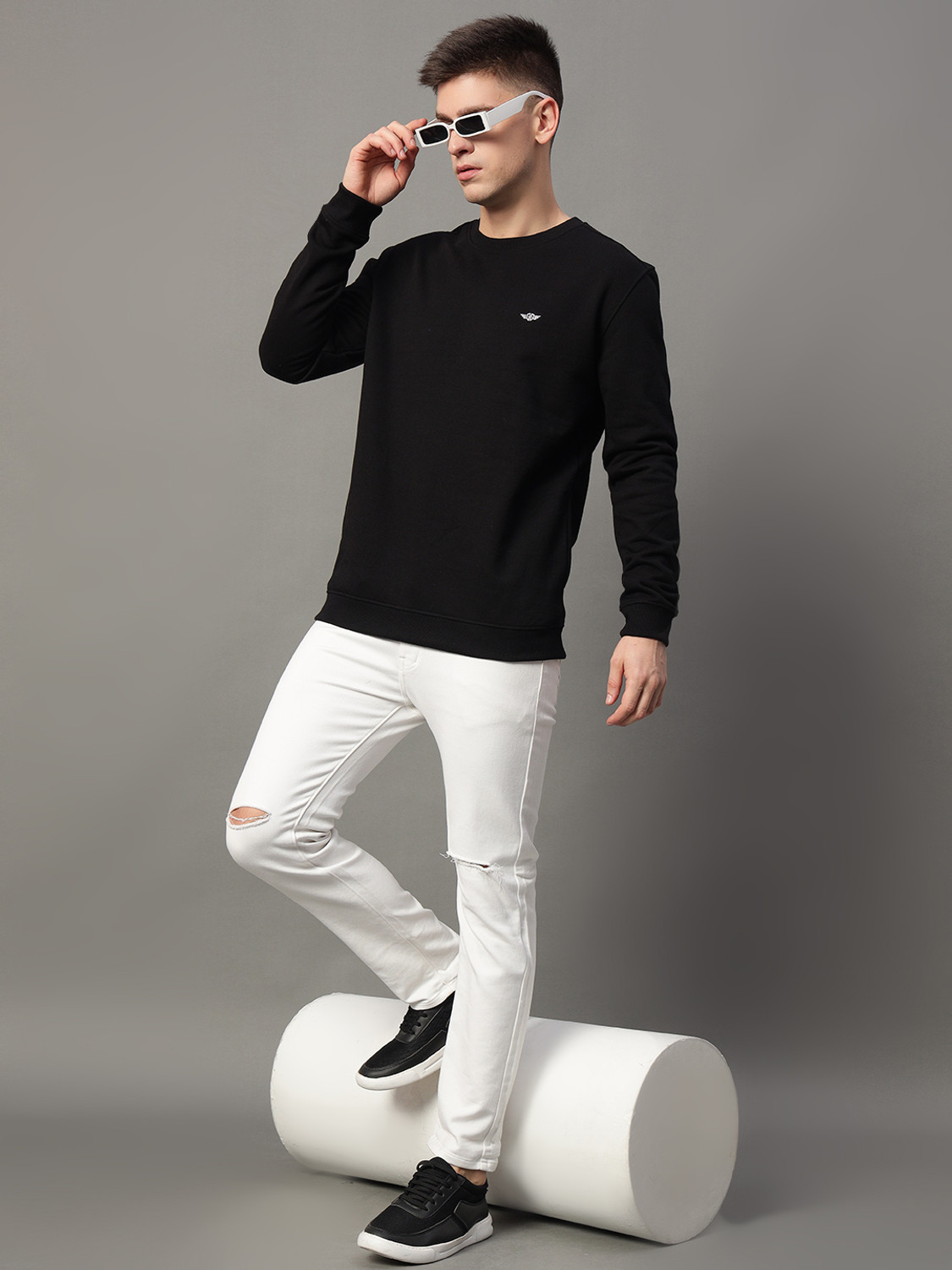 Image of GETGOLF Men Full Sleeve Solid Sweatshirt