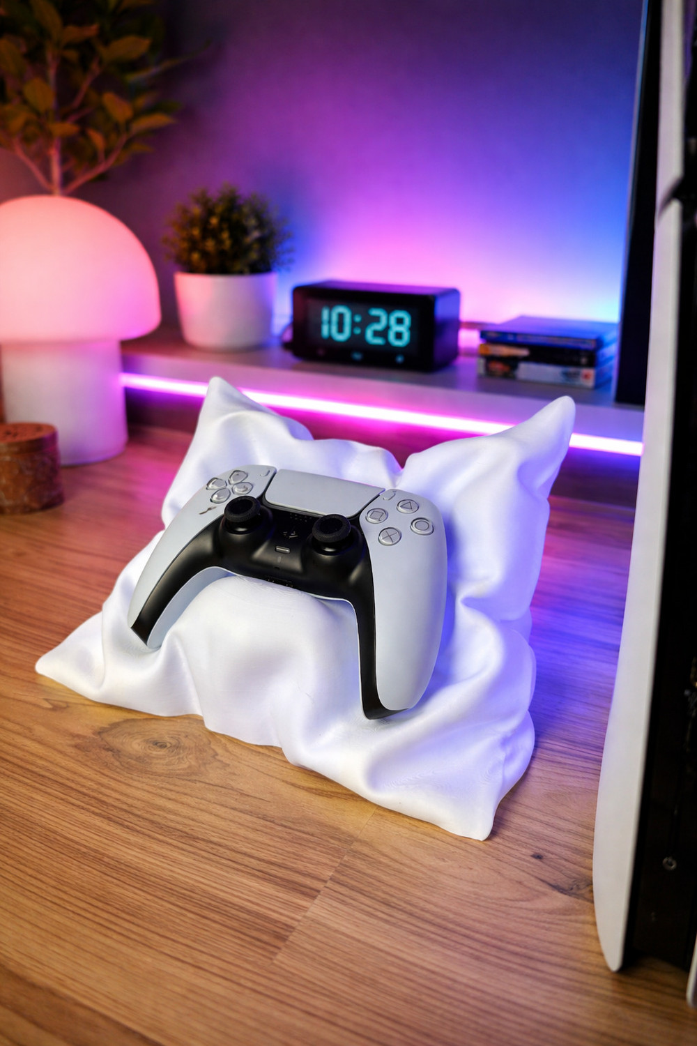 Funtrix Controller Pillow Stand - 16 cm - Image 1