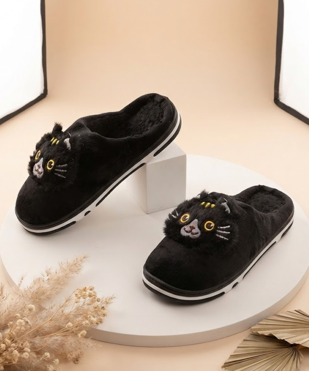 Image of Aaska Women Slippers (Black, Green , 6)
